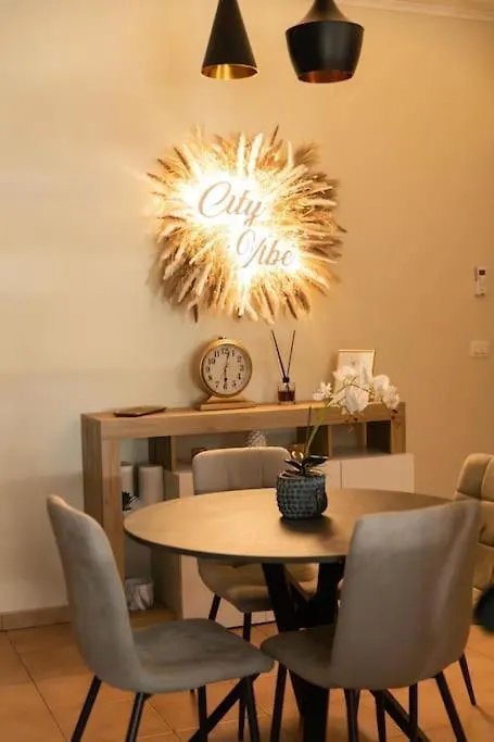 Apartment City Vibe Red Rose Rome